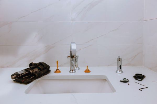 Porcelain Sink Installation in Richmond